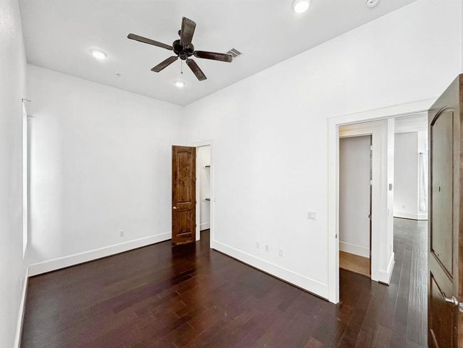 2014 Sabine St, House other with 4 bedrooms, 5 bathrooms and 2 parking in Houston TX | Image 25