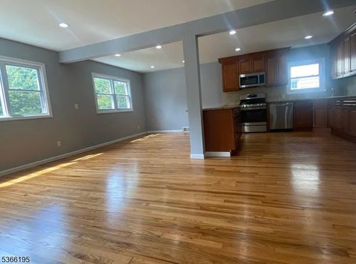1-2089 Galloping Hill Rd, Union, NJ, 07083-8903 | Card Image