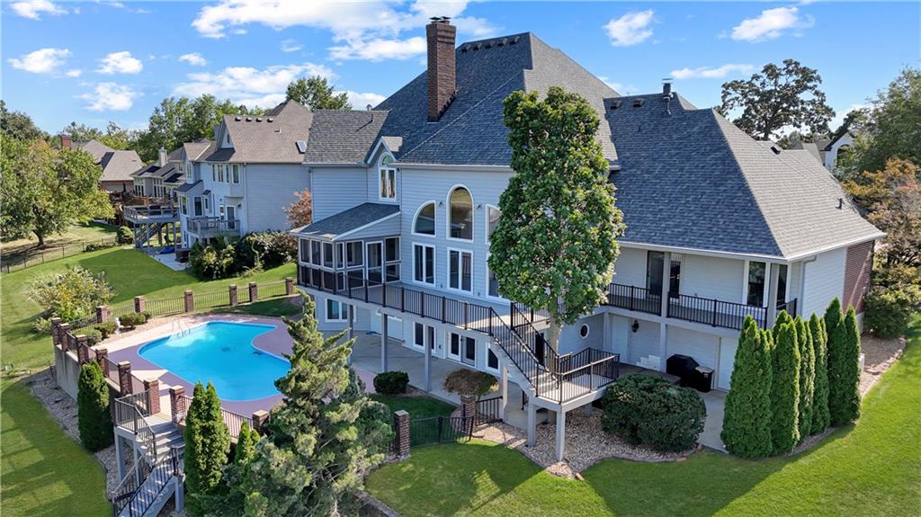 Pembrooke Dr, Warrensburg, MO 64093