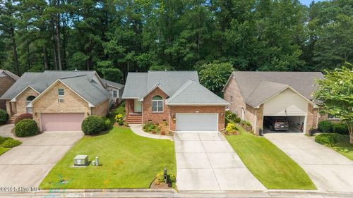 107 Innisbrook Ct, New Bern, NC, 28562-4967 | Card Image