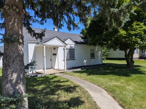5754 Arcola St, Garden City, MI, 48135-2956 | Card Image