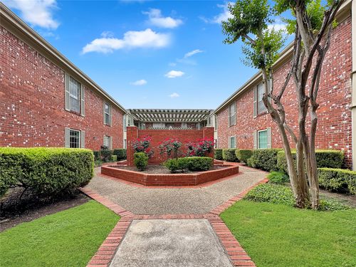 131-7920 Rockwood Ln, Austin, TX, 78757-8013 | Card Image