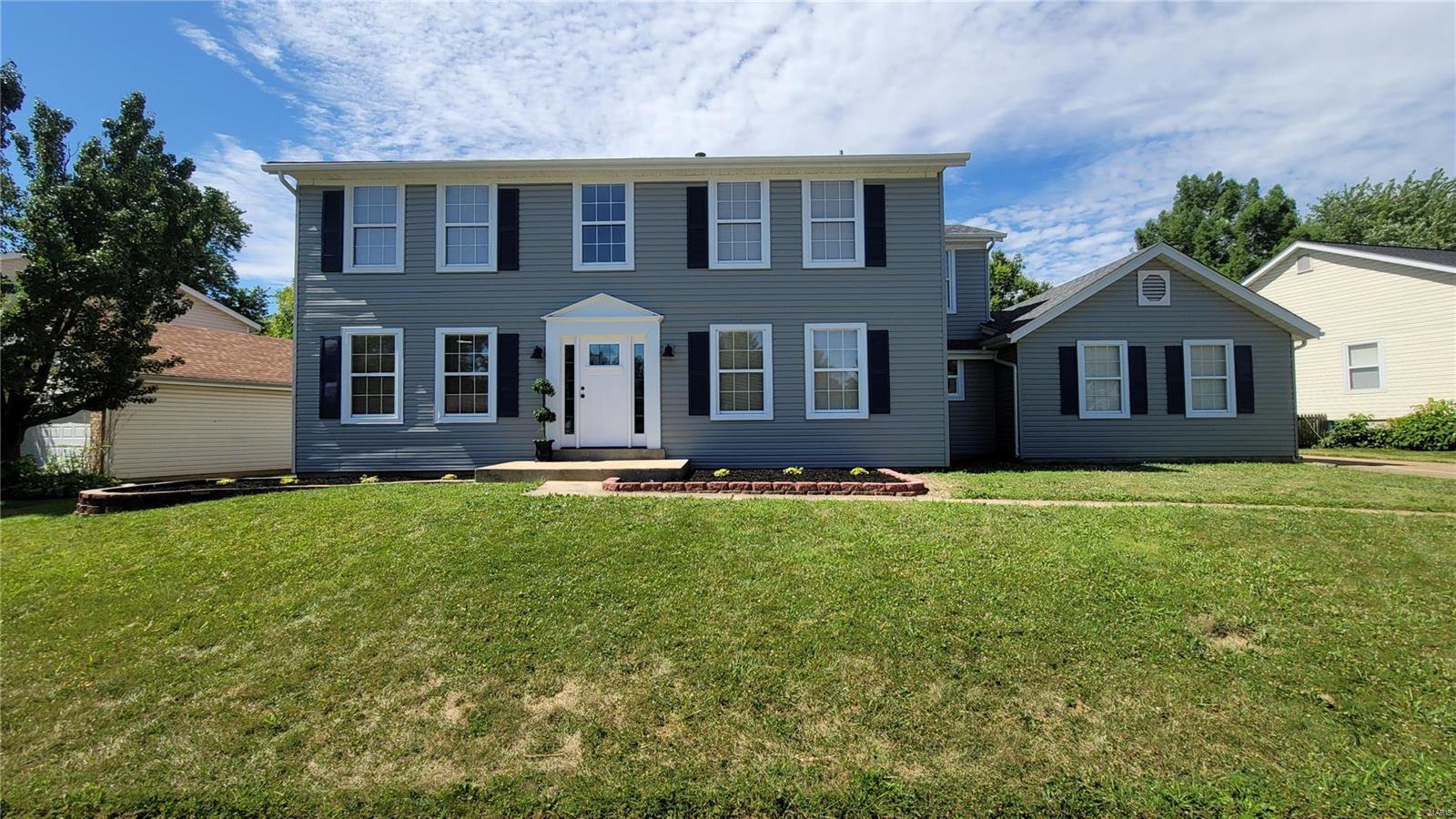 English Saddle Rd, Florissant, MO 63034