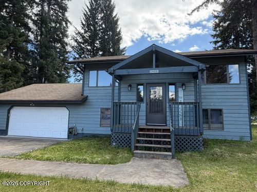 9253 Gee Street, Juneau, AK, 99801 | Card Image