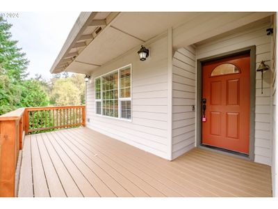 14035 Se 141 St Ave, House other with 4 bedrooms, 4 bathrooms and 2 parking in Clackamas OR | Image 2