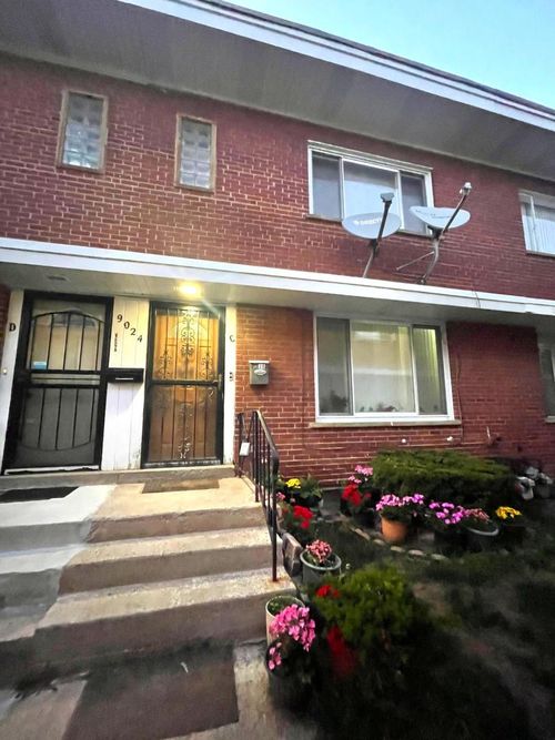 c-9024 Skokie Blvd, Skokie, IL, 60077-4605 | Card Image