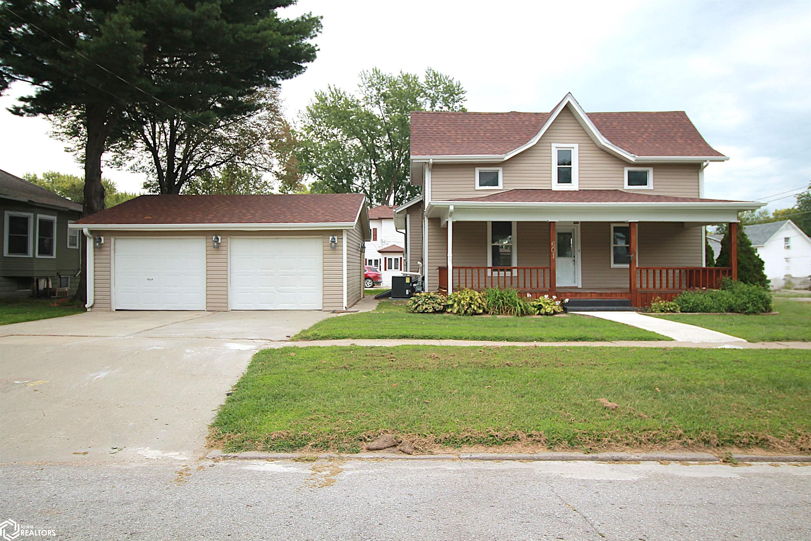 14th St, Clarinda, IA 51632