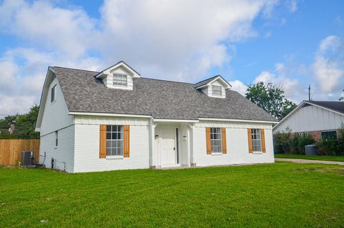 7230 Pella Dr, Houston, TX, 77036-5338 | Card Image