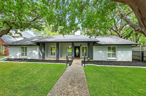 2211 Patterson Pl, Arlington, TX, 76012-5571 | Card Image