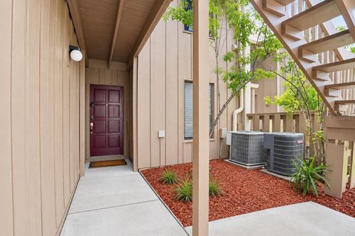 d03-5304 Burning Tree Drive, ORLANDO, FL, 32811 | Card Image