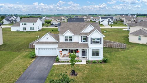 608 Bramore Ln, Yorkville, IL, 60560-8065 | Card Image