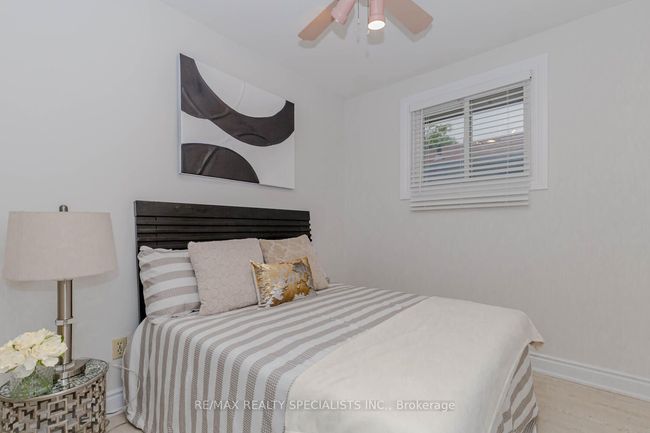 39 Seaborn Rd, House attached with 5 bedrooms, 2 bathrooms and 4 parking in Brampton ON | Image 17
