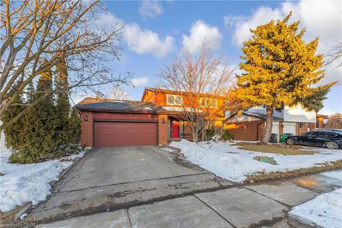 2962 St Malo Cir, Mississauga, ON, L5N1S9 | Card Image