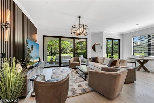102-16348 Viansa Way, NAPLES, FL, 34110-3422 | Card Image