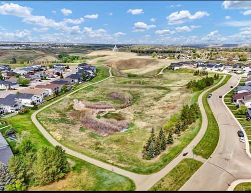 2-89 Sunrise Way Sw, Medicine Hat, AB, T1B4X9 | Card Image