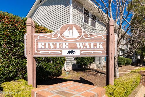 326 River Walk, New Bern, NC, 28560-4973 | Card Image
