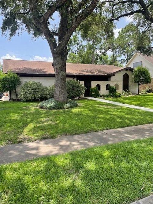 410 Reta Dr, Deer Park, TX, 77536-3555 | Card Image