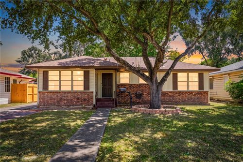 4122 Cott St, Corpus Christi, TX, 78411-3119 | Card Image
