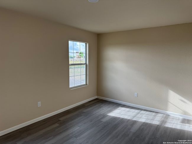 450 County Road 679, House other with 3 bedrooms, 2 bathrooms and null parking in Natalia TX | Image 13