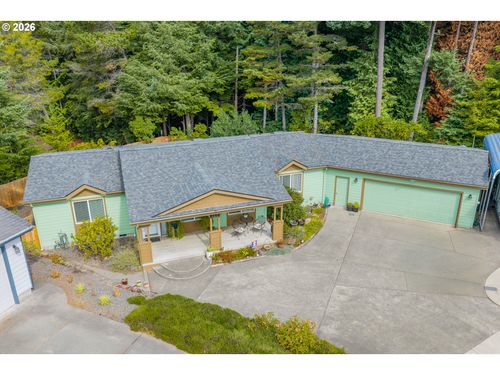 2134 Lynne Dr, North Bend, OR, 97459-1272 | Card Image
