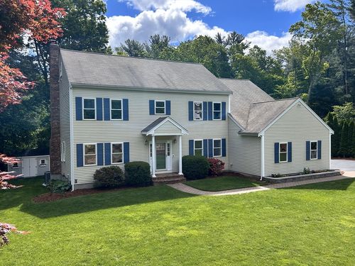 18 Virginia Dr, Pembroke, MA, 02359-3462 | Card Image