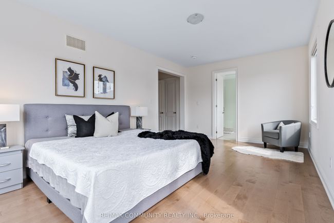 10 Hornchurch St, House other with 6 bedrooms, 5 bathrooms and 2 parking in Whitby ON | Image 26