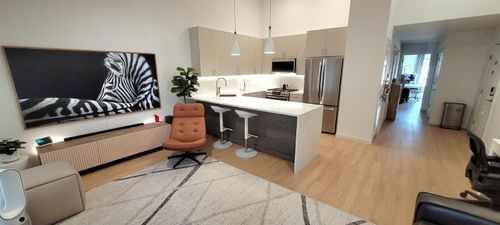 115-7 Soho Dr N, Jersey City, NJ, 07305-1138 | Card Image