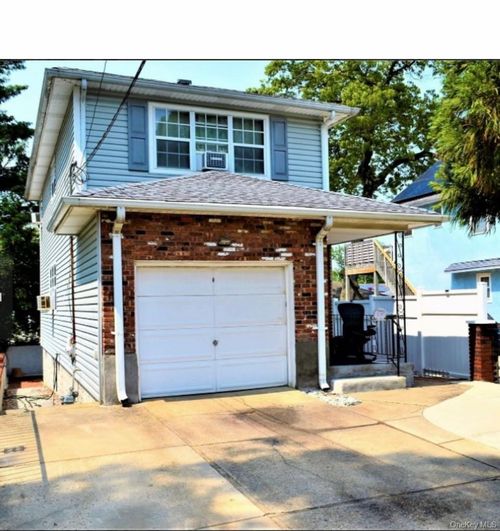 288 Frederick Ave, South Floral Park, NY, 11001-3515 | Card Image
