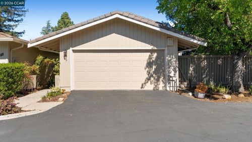 90 Rolling Green Cir, Pleasant Hill, CA, 94523-3265 | Card Image