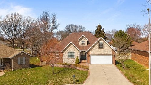 2065 W Buena Vista St, Springfield, MO, 65810-1511 | Card Image