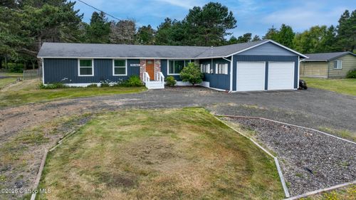 90364 Lewis Road, Warrenton, OR, 97146 | Card Image