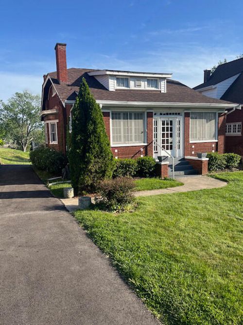 716 Highland Ave, Fort Thomas, KY, 41075-1724 | Card Image