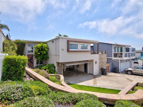 1080 Noria St, Laguna Beach, CA, 92651-3530 | Card Image