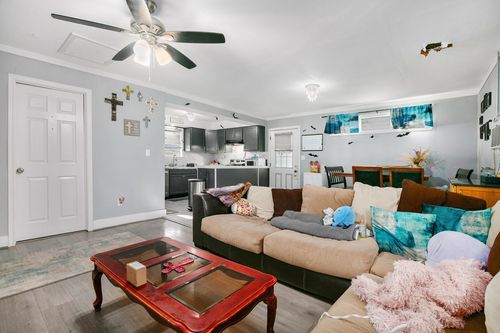 706 Jefferson St, Hillsboro, TX, 76645-2920 | Card Image