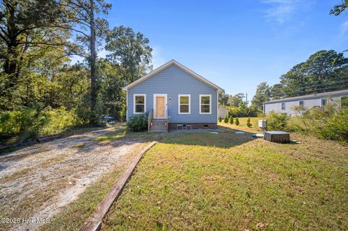 404 Jamaica Dr, Hampstead, NC, 28443-2883 | Card Image