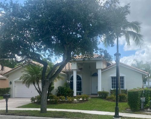3066-3066 Lakewood Cir, Weston, FL, 33332-1843 | Card Image