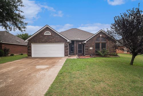 339 Schumacher Dr, Burleson, TX, 76028-6443 | Card Image