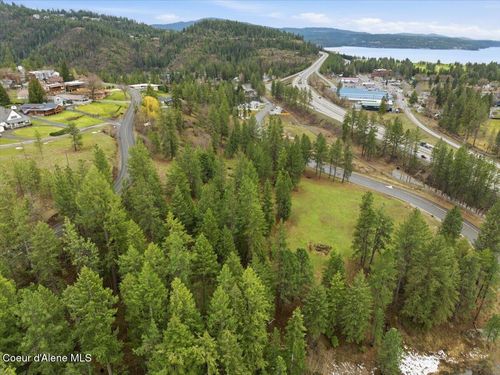 2586 E Fernan Hill Rd, Coeur D Alene, ID, 83814-5681 | Card Image