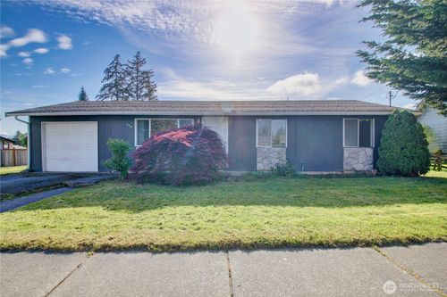 930 N Laventure Rd, Mount Vernon, WA, 98273-2756 | Card Image