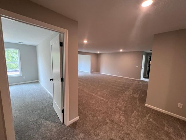 Lower Level | Image 27