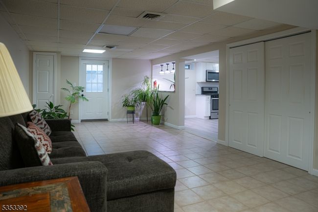 15 Millridge Rd, House other with 3 bedrooms, 2 bathrooms and null parking in Secaucus NJ | Image 22