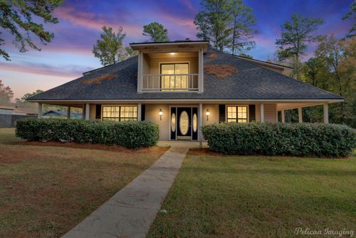 8205 Clint Dr, Shreveport, LA, 71108-5564 | Card Image