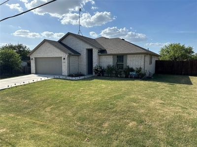 216 Runaway Bay Drive, House other with 3 bedrooms, 2 bathrooms and null parking in Runaway Bay TX | Image 2