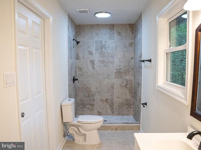 185 Pond Point Ave, House other with 2 bedrooms, 2 bathrooms and null parking in WALKERTON VA | Image 21