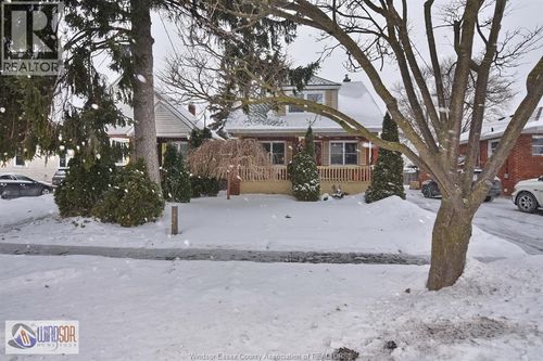 2471 Pillette Rd, Windsor, ON, N8T1P7 | Card Image