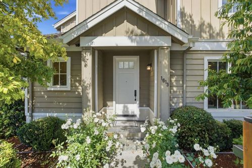 1613 Kentfield Ave, Redwood City, CA, 94061-2705 | Card Image