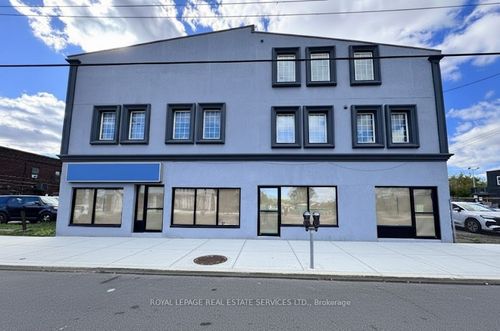 1072 Barton St E, Hamilton, ON, L8L3E6 | Card Image