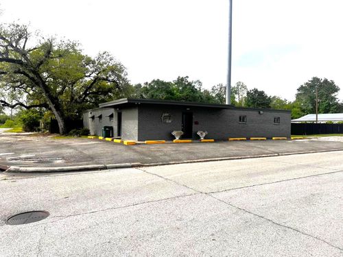 1601 Main Ave, Orange, TX, 77630-5544 | Card Image