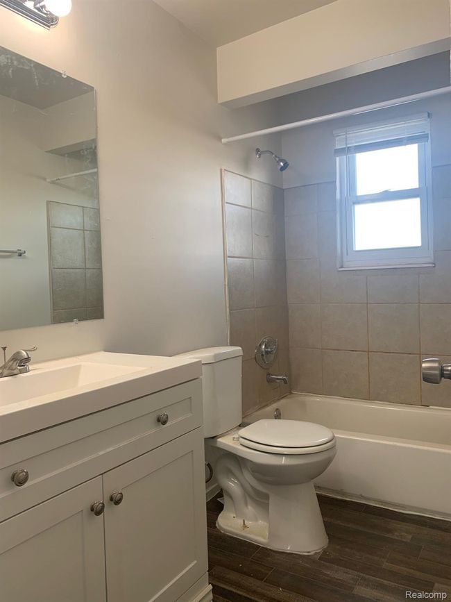 APT-224 - 19220 Wick Rd, Condo with 2 bedrooms, 1 bathrooms and null parking in Allen Park MI | Image 6