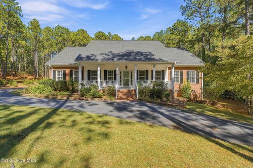 104 Mccracken Dr, West End, NC, 27376 | Card Image